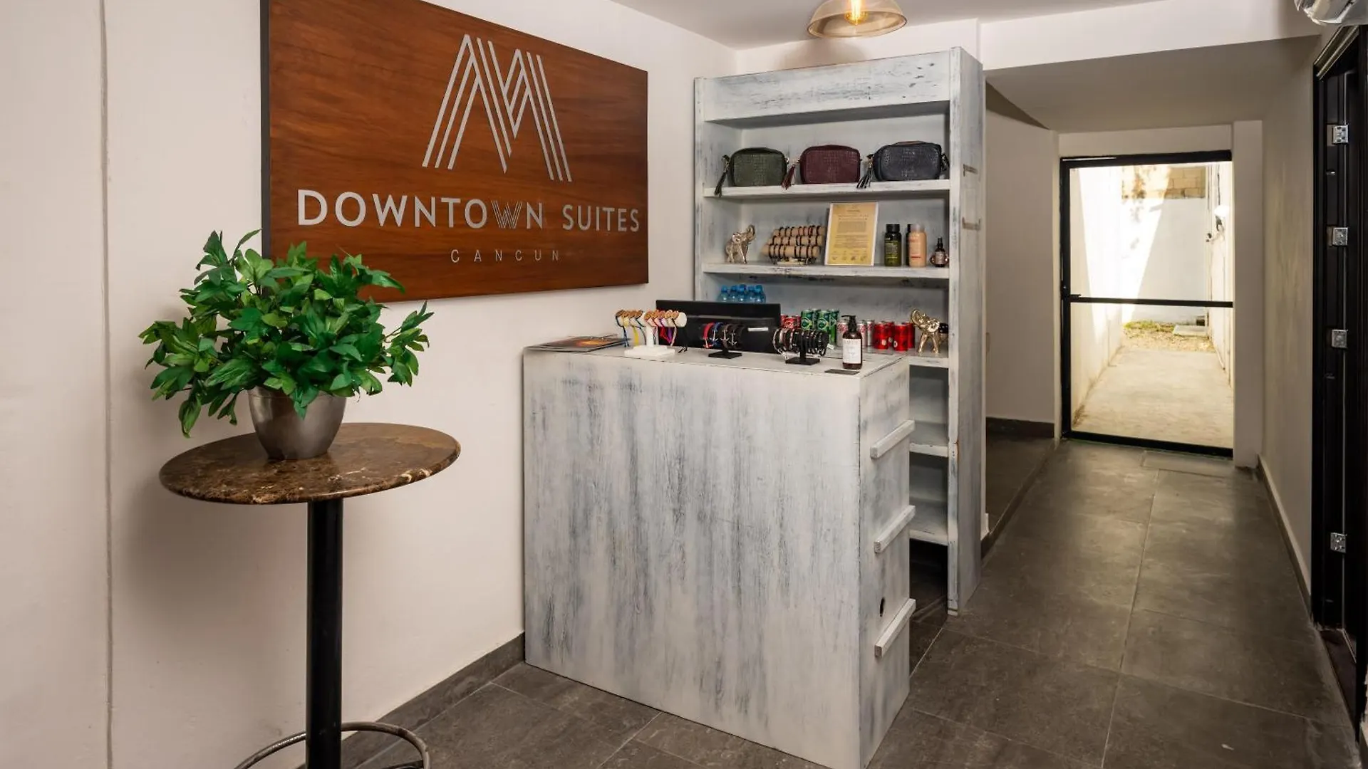 Inn Downtown Suites Cancun