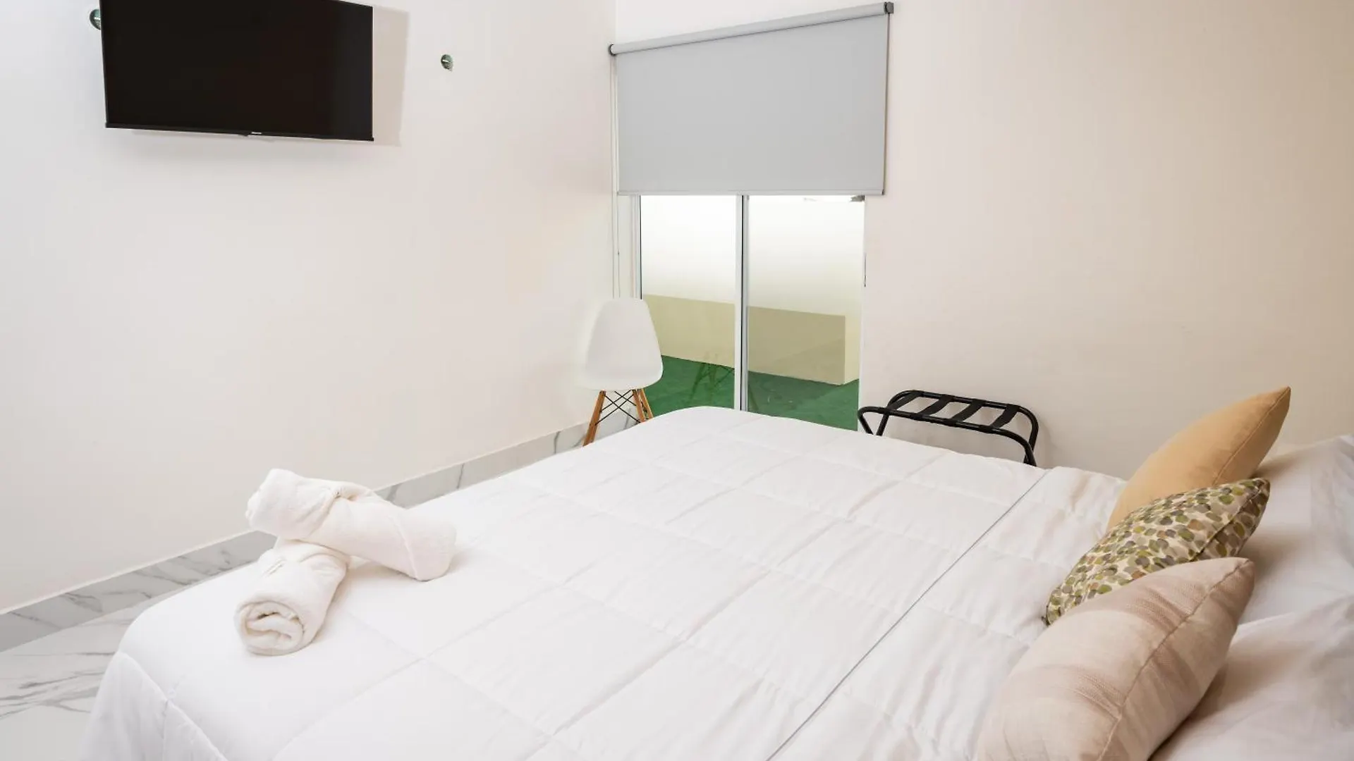 Downtown Suites Cancún