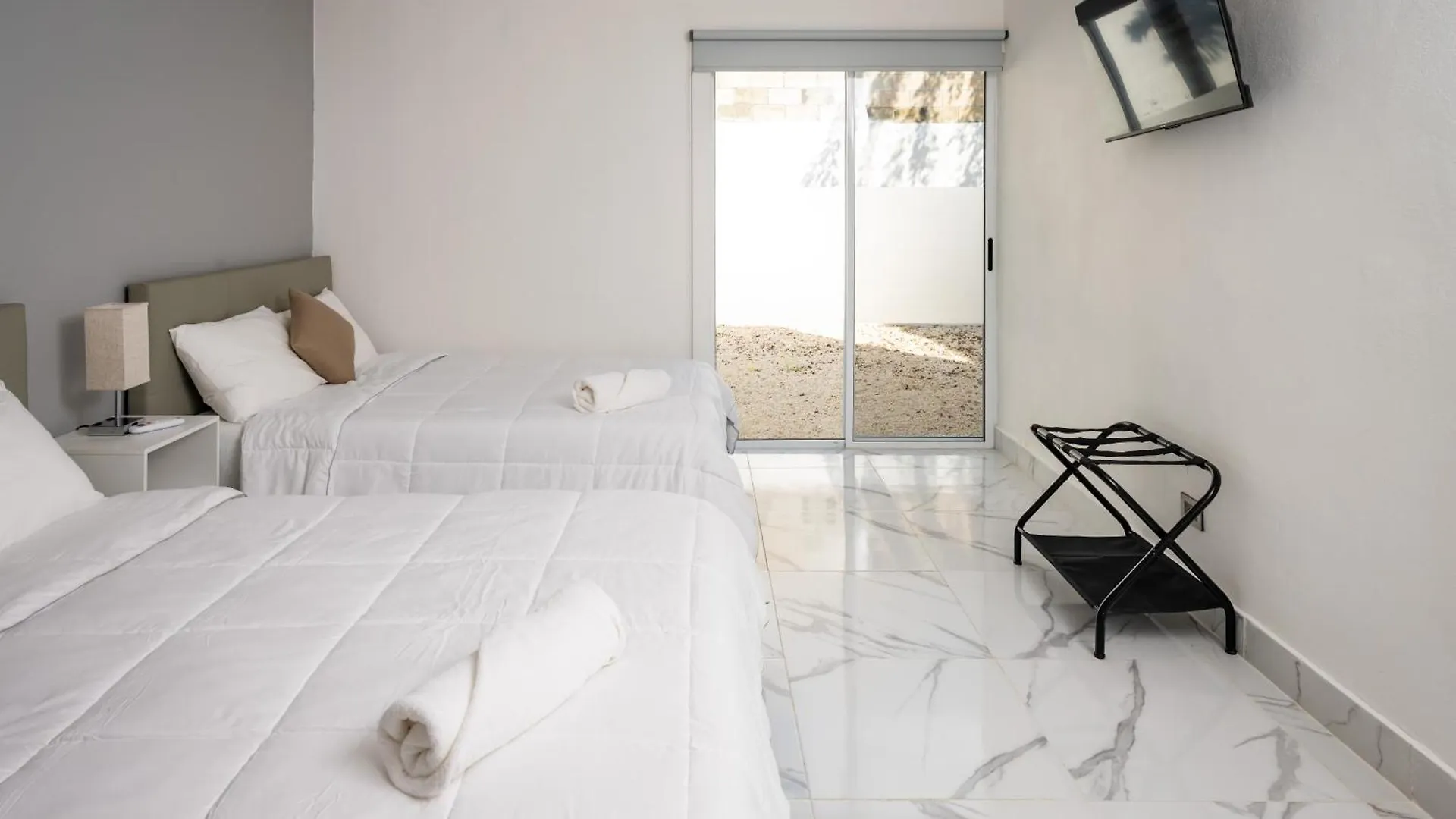 Downtown Suites Cancún