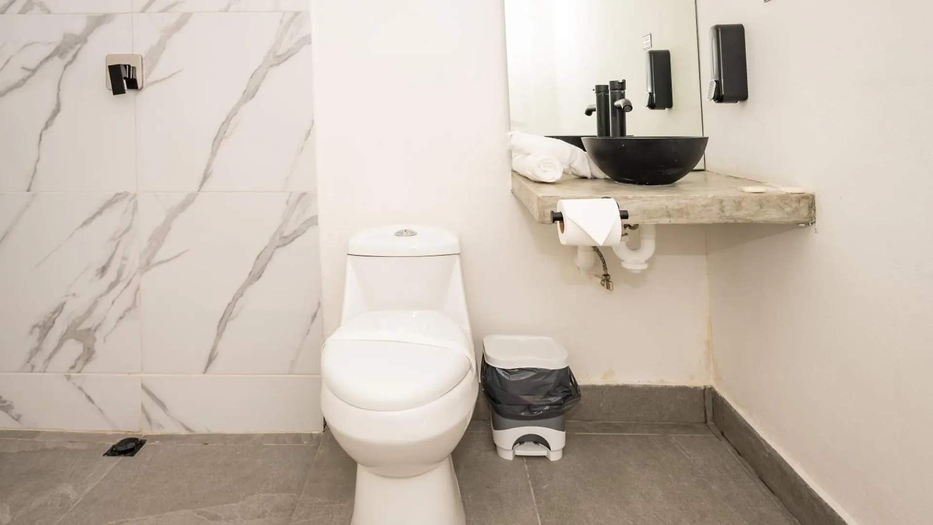 Downtown Suites Cancun